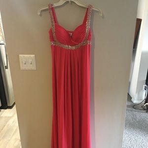 Caché evening gown